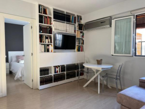 Apartamento San Basilio Bookish Place